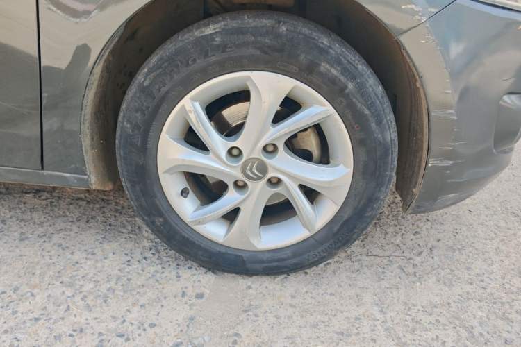 Used Citroen Elysee 2016 1.6L Manual Fashion Edition Right Front Wheel Hub