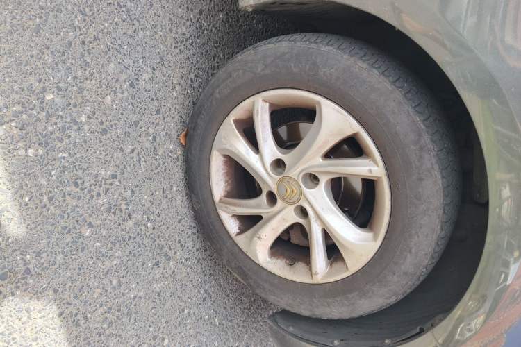 Used Citroen Elysee 2016 1.6L Automatic Fashion Model Right Front Wheel Hub