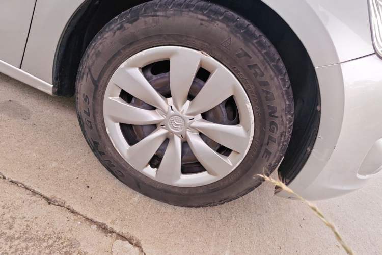 Used Citroen Elysee 2016 1.6L Manual Fashion Edition Right Front Wheel Hub