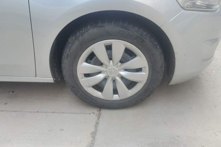 Used Citroen Elysee 2016 1.6L Manual Fashion Edition Right Front Wheel Hub