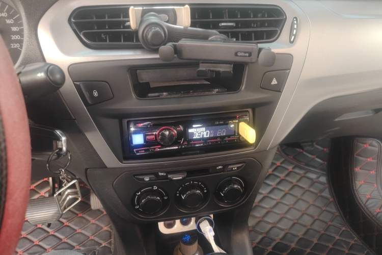 Used Citroen Elysee 2016 1.6L Automatic Fashion Model Audio And AC Panel
