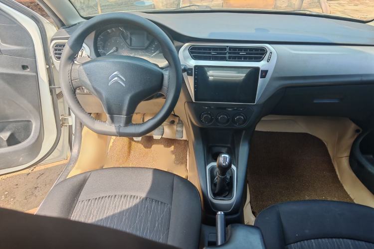 Used Citroen Elysee 2016 1.6L Manual Fashion Edition Audio And AC Panel