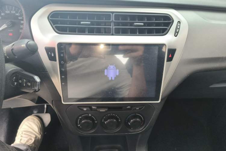 Used Citroen Elysee 2016 1.6L Automatic Fashion Model Audio And AC Panel