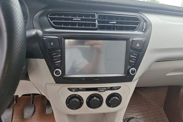Used Citroen Elysee 2016 1.6L Manual Fashion Edition Audio And AC Panel