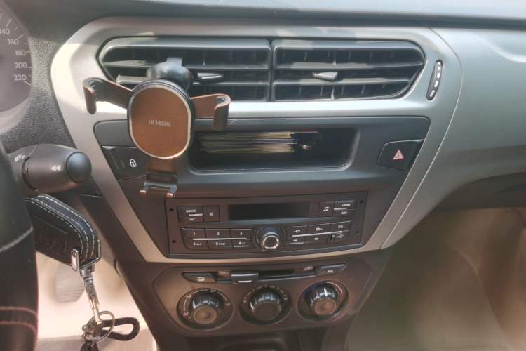 Used Citroen Elysee 2016 1.6L Manual Fashion Edition Audio And AC Panel