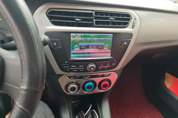 Used Citroen Elysee 2016 1.6L Manual Fashion Edition Audio And AC Panel
