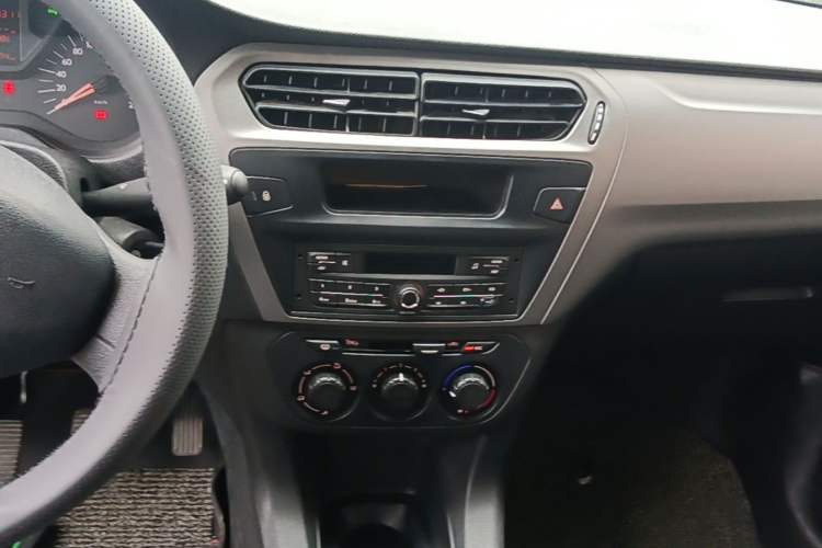 Used Citroen Elysee 2016 1.6L Manual Fashion Edition Audio And AC Panel