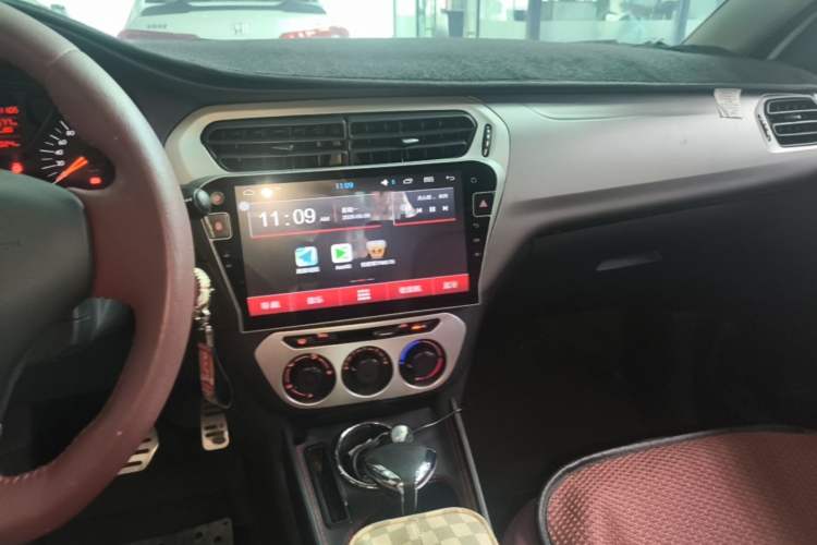 Used Citroen Elysee 2016 1.6L Automatic Fashion Model Audio And AC Panel