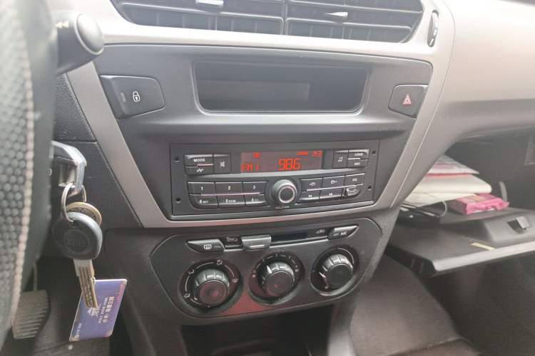 Used Citroen Elysee 2016 1.6L Manual Fashion Edition Audio And AC Panel