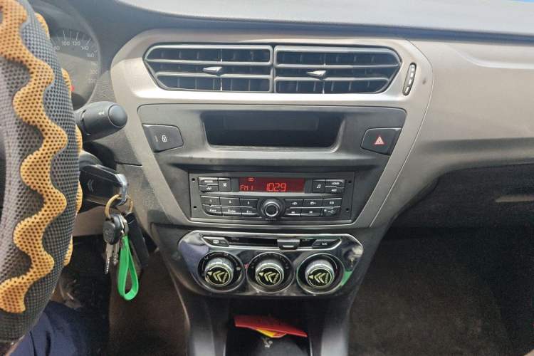 Used Citroen Elysee 2016 1.6L Manual Fashion Edition Audio And AC Panel