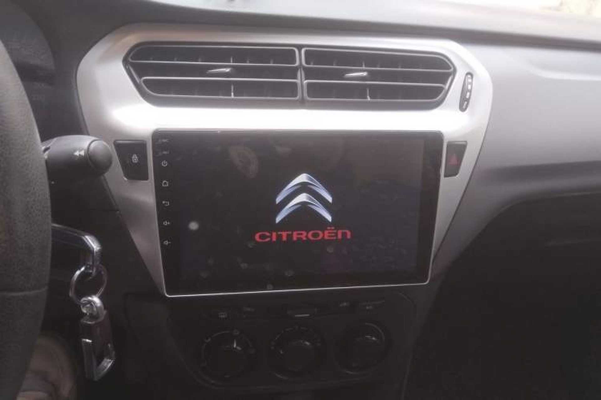 Used Citroen Elysee 2016 1.6L Automatic Fashion Model Audio And AC Panel