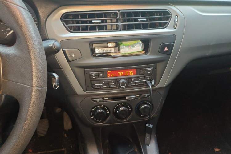 Used Citroen Elysee 2016 1.6L Manual Fashion Edition Audio And AC Panel