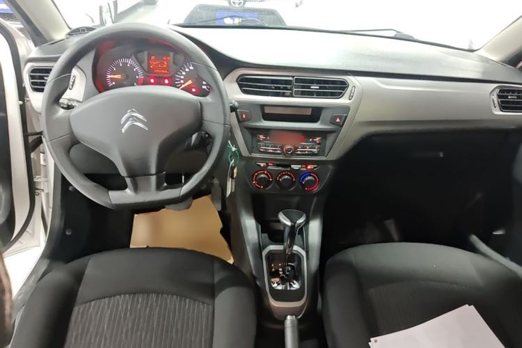 Used Citroen Elysee 2016 1.6L Automatic Fashion Model Center Console