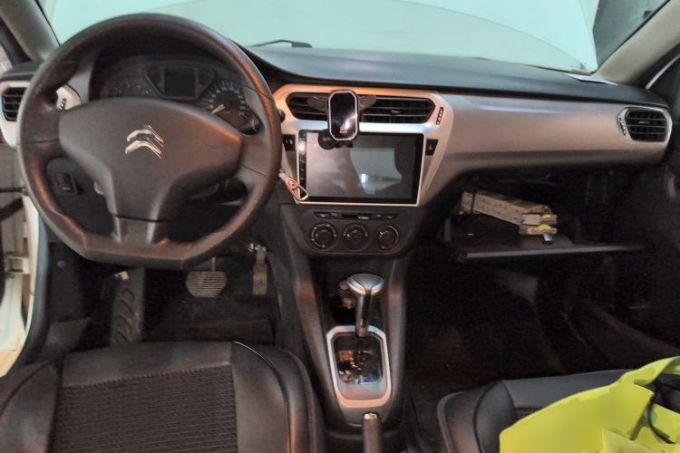 Used Citroen Elysee 2016 1.6L Automatic Fashion Model Center Console