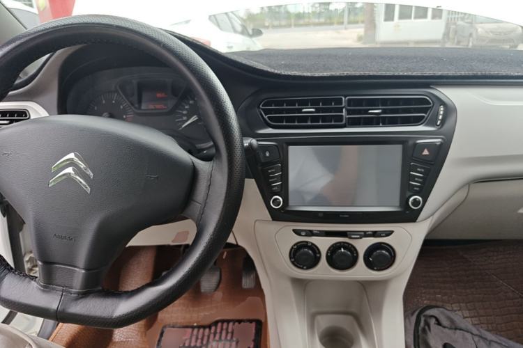 Used Citroen Elysee 2016 1.6L Manual Fashion Edition Center Console