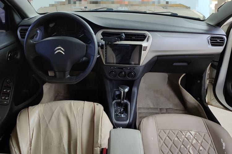 Used Citroen Elysee 2016 1.6L Automatic Fashion Model Center Console