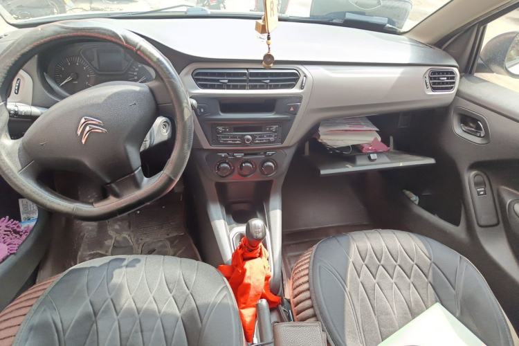Used Citroen Elysee 2016 1.6L Manual Fashion Edition Center Console