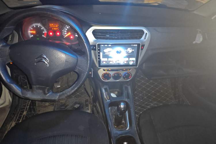 Used Citroen Elysee 2016 1.6L Manual Fashion Edition Center Console