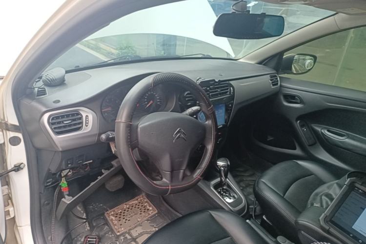 Used Citroen Elysee 2016 1.6L Automatic Fashion Model Center Console
