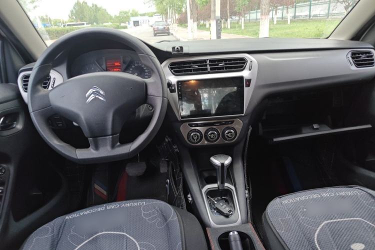 Used Citroen Elysee 2016 1.6L Automatic Fashion Model Center Console