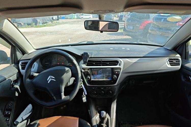 Used Citroen Elysee 2016 1.6L Manual Fashion Edition Center Console