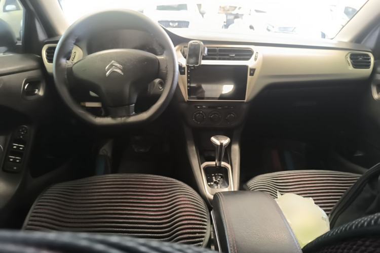 Used Citroen Elysee 2016 1.6L Automatic Fashion Model Center Console
