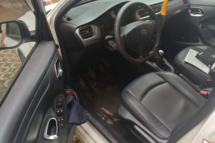 Used Citroen Elysee 2016 1.6L Manual Fashion Edition Driver Seat