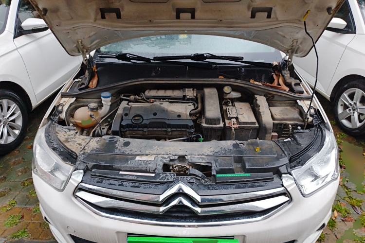 Used Citroen Elysee 2016 1.6L Manual Fashion Edition Engine Bay