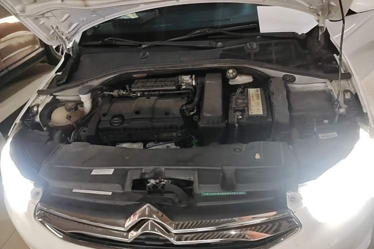 Used Citroen Elysee 2016 1.6L Manual Fashion Edition Engine Bay