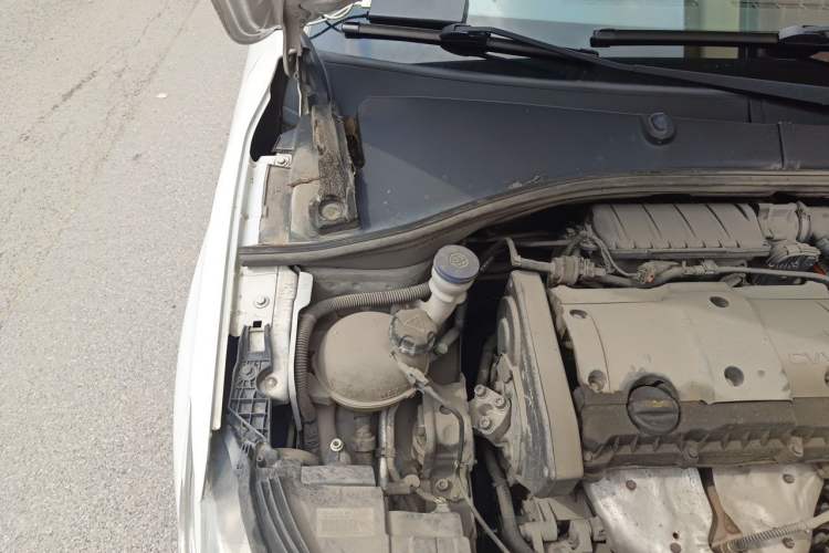 Used Citroen Elysee 2016 1.6L Manual Fashion Edition Engine Bay Right