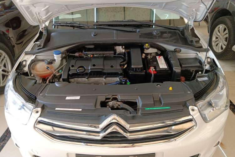 Used Citroen Elysee 2016 1.6L Manual Fashion Edition Engine Bay
