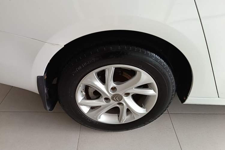 Used Citroen Elysee 2016 1.6L Automatic Fashion Model Exterior 5