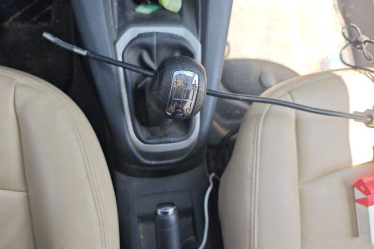 Used Citroen Elysee 2016 1.6L Manual Fashion Edition Gear Lever