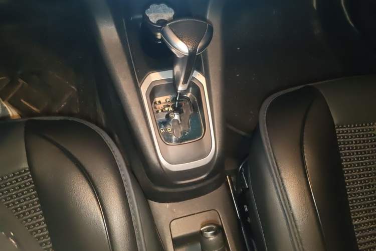 Used Citroen Elysee 2016 1.6L Automatic Fashion Model Gear Lever
