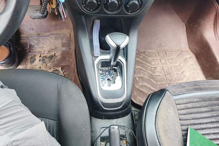 Used Citroen Elysee 2016 1.6L Automatic Fashion Model Gear Lever