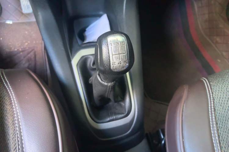 Used Citroen Elysee 2016 1.6L Manual Fashion Edition Gear Lever