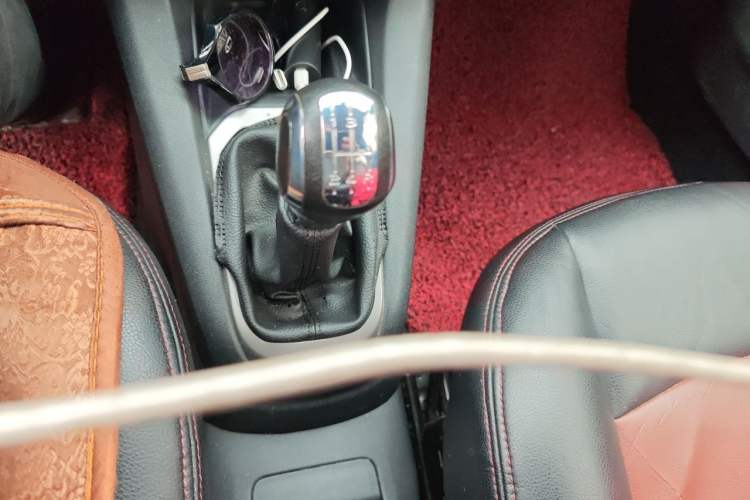 Used Citroen Elysee 2016 1.6L Manual Fashion Edition Gear Lever