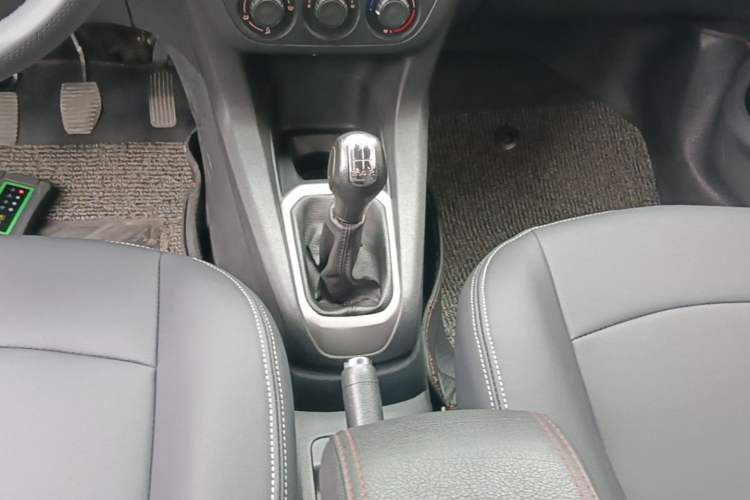 Used Citroen Elysee 2016 1.6L Manual Fashion Edition Gear Lever