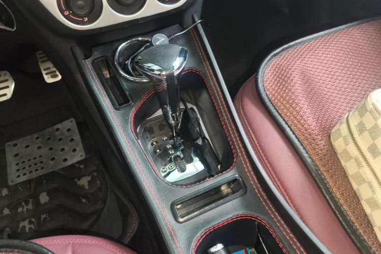 Used Citroen Elysee 2016 1.6L Automatic Fashion Model Gear Lever