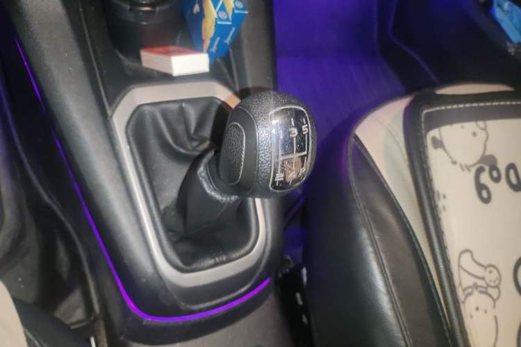 Used Citroen Elysee 2016 1.6L Manual Fashion Edition Gear Lever