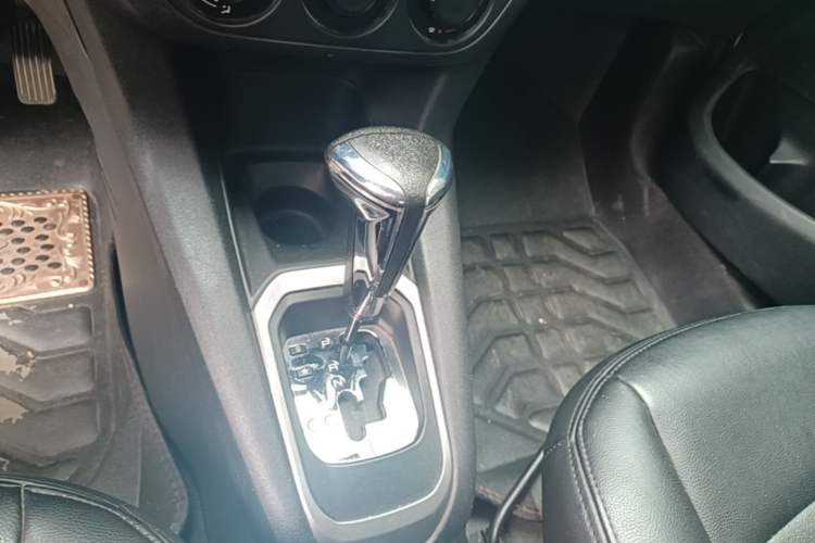 Used Citroen Elysee 2016 1.6L Automatic Fashion Model Gear Lever
