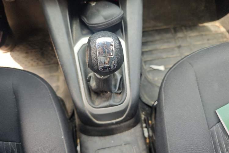 Used Citroen Elysee 2016 1.6L Manual Fashion Edition Gear Lever
