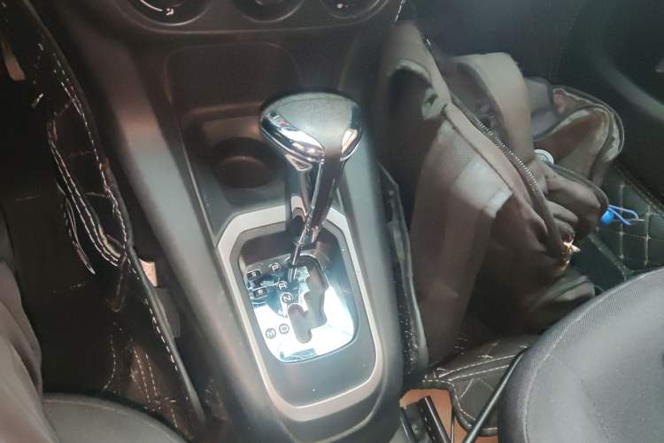 Used Citroen Elysee 2016 1.6L Automatic Fashion Model Gear Lever