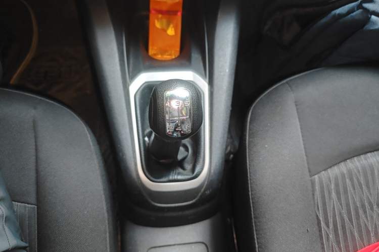 Used Citroen Elysee 2016 1.6L Manual Fashion Edition Gear Lever