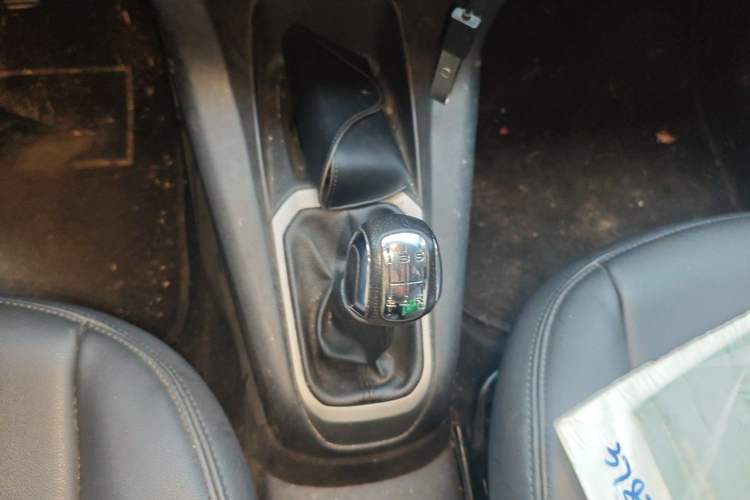 Used Citroen Elysee 2016 1.6L Manual Fashion Edition Gear Lever