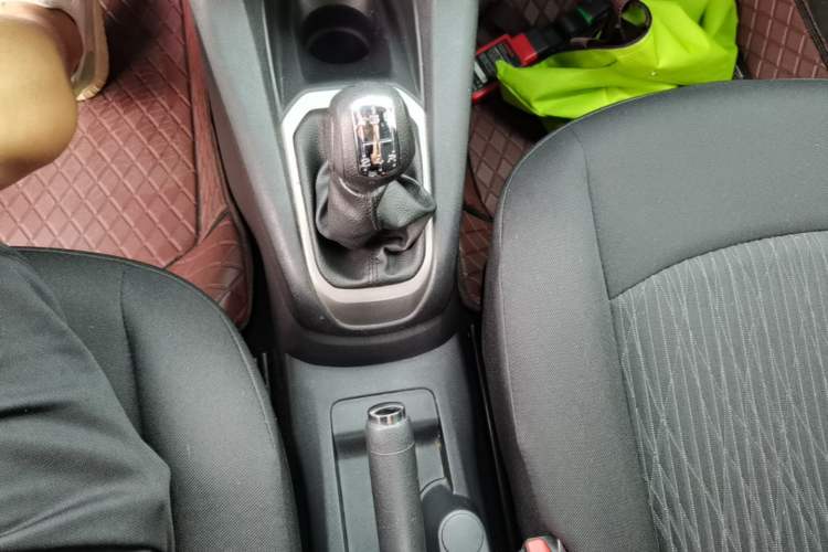 Used Citroen Elysee 2016 1.6L Manual Fashion Edition Gear Lever