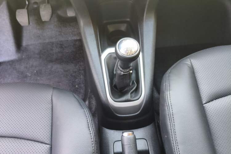 Used Citroen Elysee 2016 1.6L Manual Fashion Edition Gear Lever