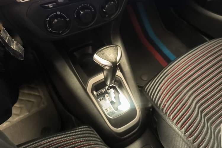 Used Citroen Elysee 2016 1.6L Automatic Fashion Model Gear Lever