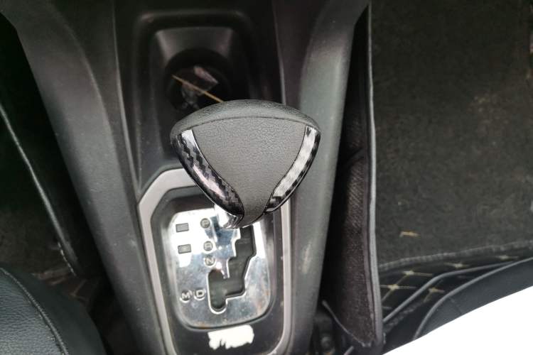 Used Citroen Elysee 2016 1.6L Automatic Fashion Model Gear Lever