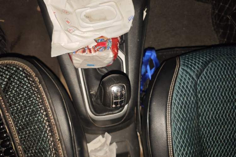 Used Citroen Elysee 2016 1.6L Manual Fashion Edition Gear Lever